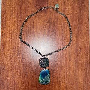 Tarnished Design Pendant Necklace!